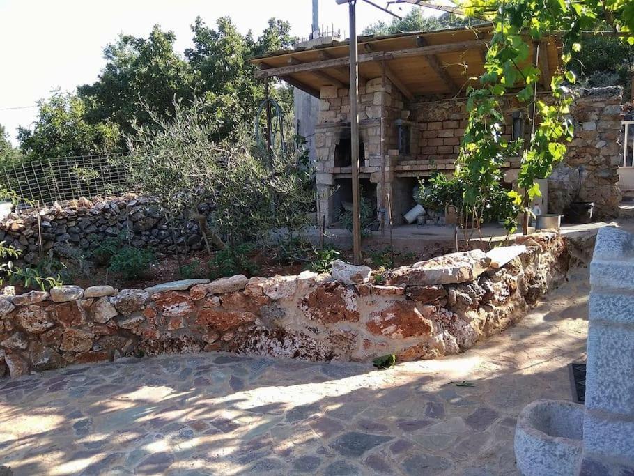 Find Your Peace In A Traditional Country House!! Láyia Exterior foto
