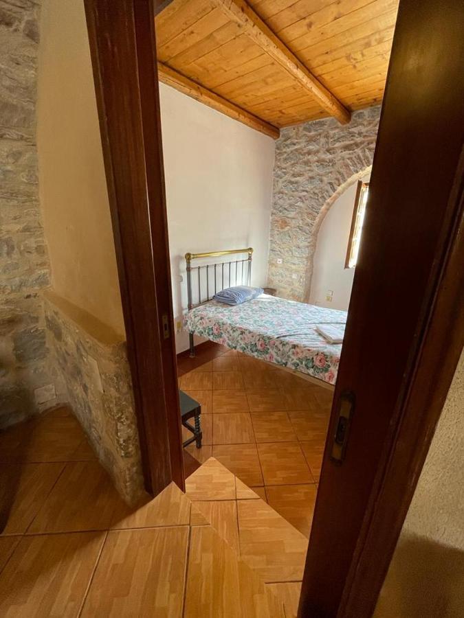 Find Your Peace In A Traditional Country House!! Láyia Exterior foto