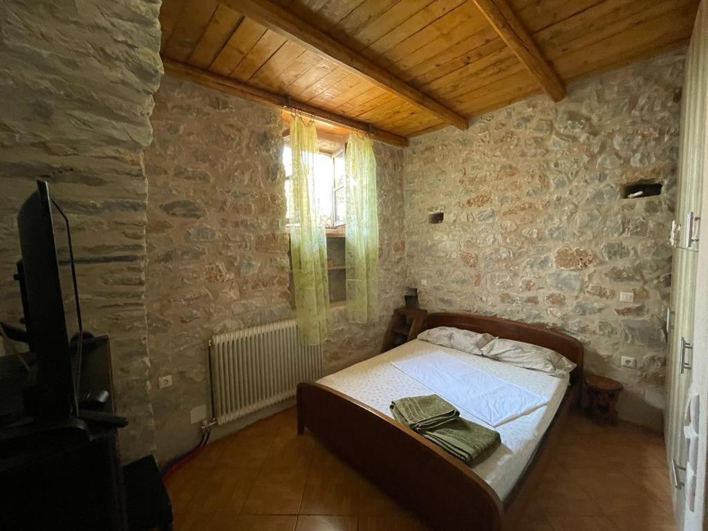 Find Your Peace In A Traditional Country House!! Láyia Exterior foto